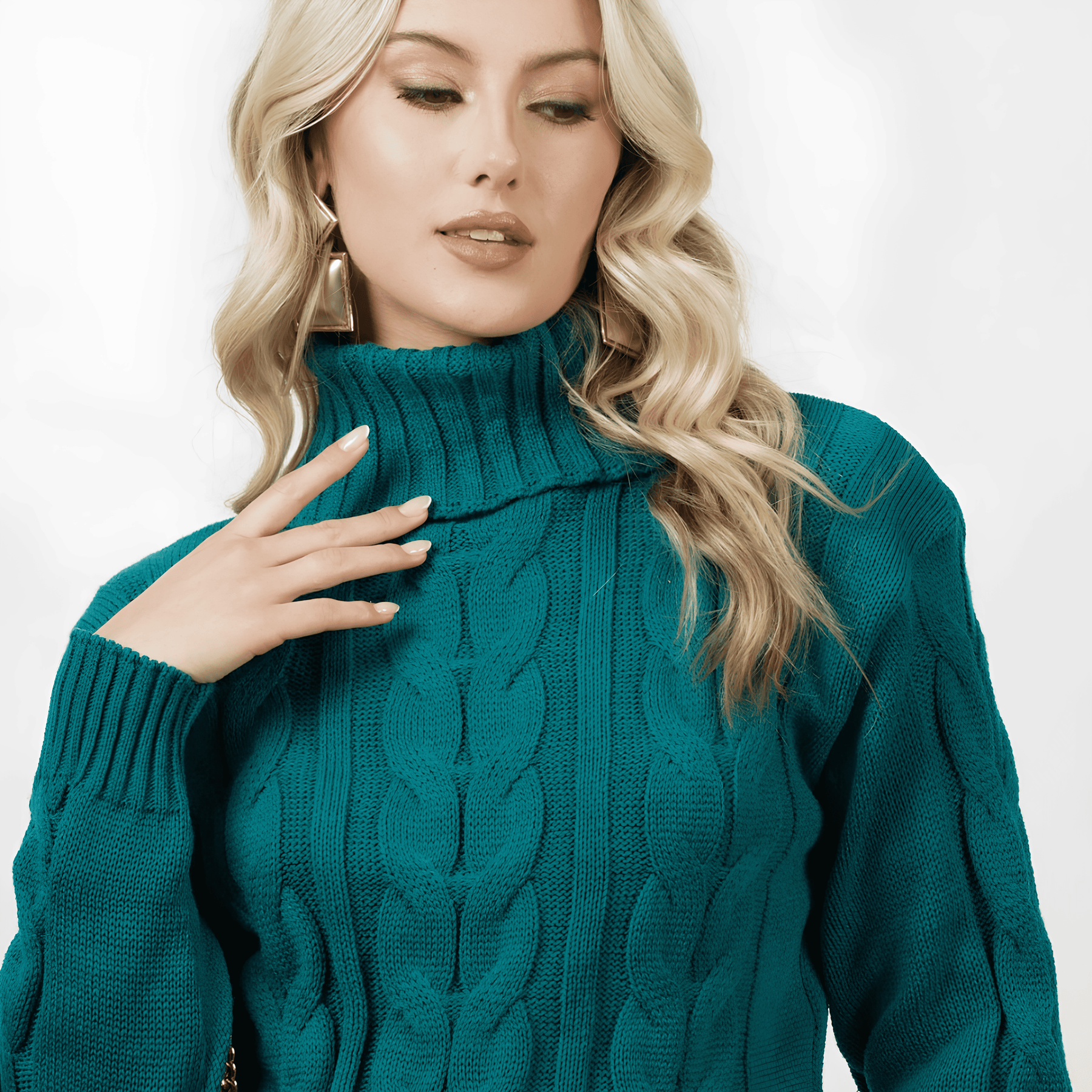 Suéter Feminino de Tricot Gola Alta Verde Escuro