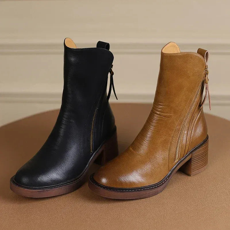 Bota Feminina em Couro Italiano com Zíper Salto Grosso Palerma