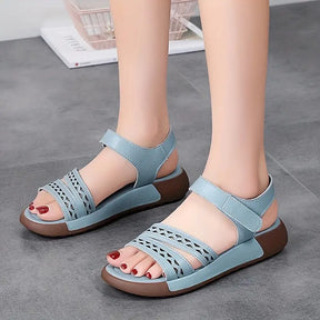 Sandália Ortopédica Luma {Compre 1 Leve 2}