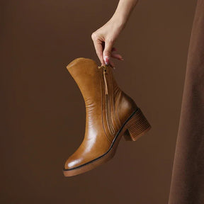 Bota Feminina em Couro Italiano com Zíper Salto Grosso Palerma